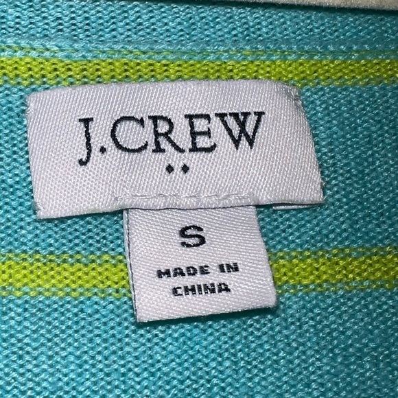 WOMAN’S Linen blend, striped top. Cool, complimentary colors perfect for summer - Picture 3 of 4